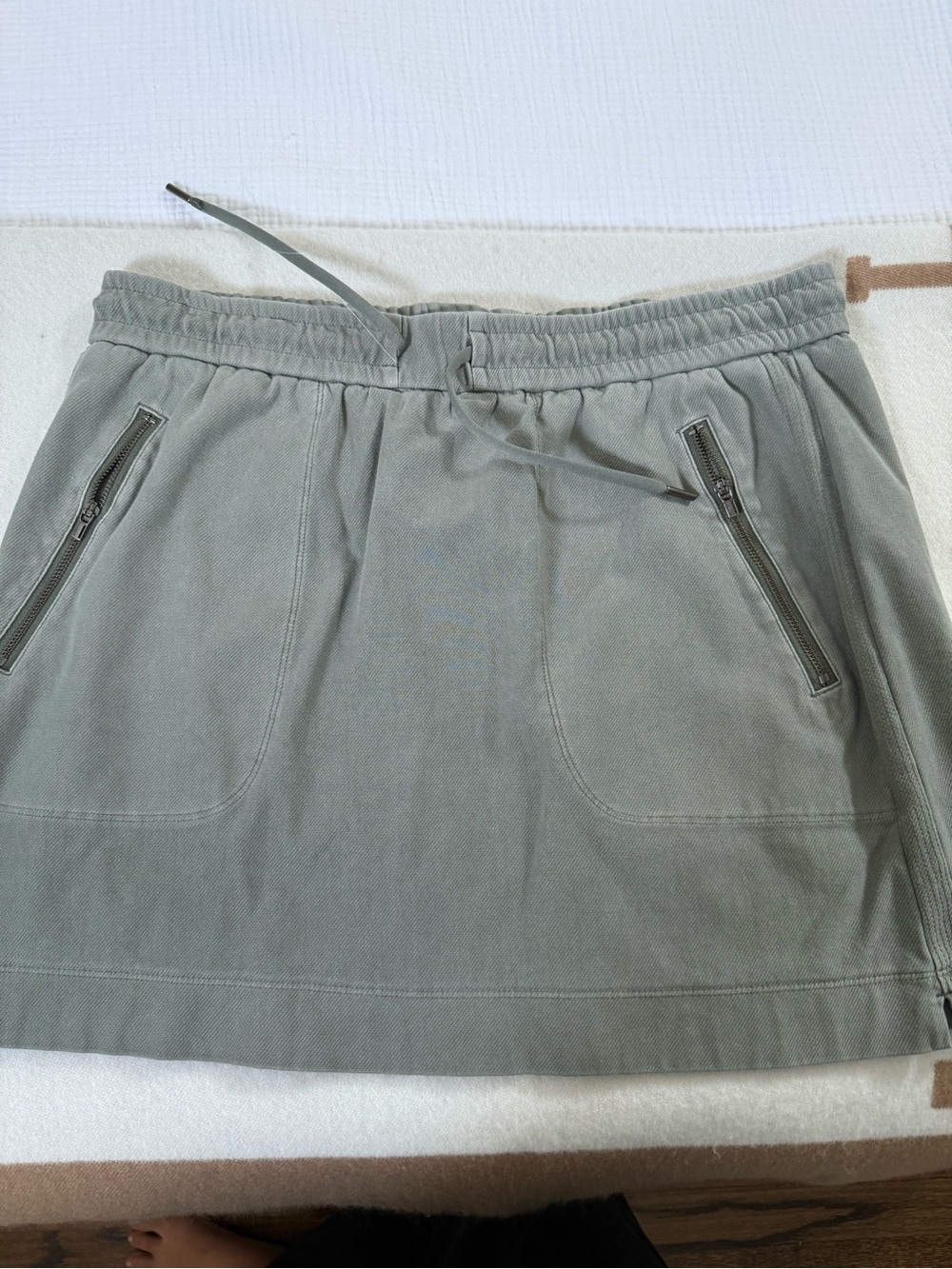 Athleta Sage Green Pull-On Mini Skirt with Zip Pockets